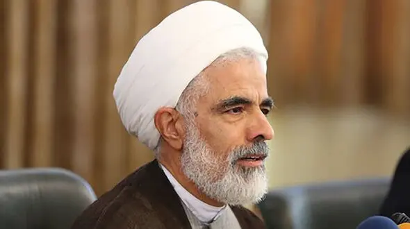 در گزینش های اداری و استخدامی زندگی را بر خیلی ها دشوار کرده اند