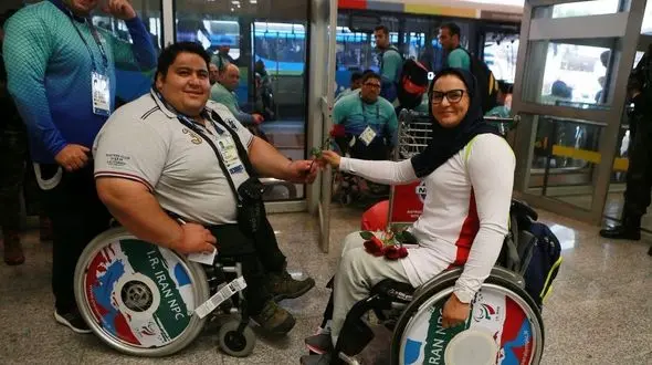  کاشت نهال در کمیته ملی المپیک و پارالمپیک به یاد سیامند رحمان + عکس