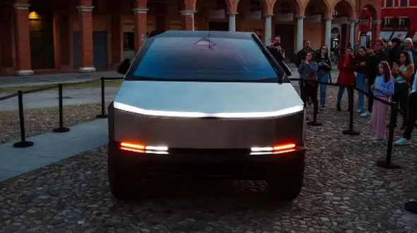 علت دو تکه شدن چراغ‌ های خودروهای جدید چیست؟