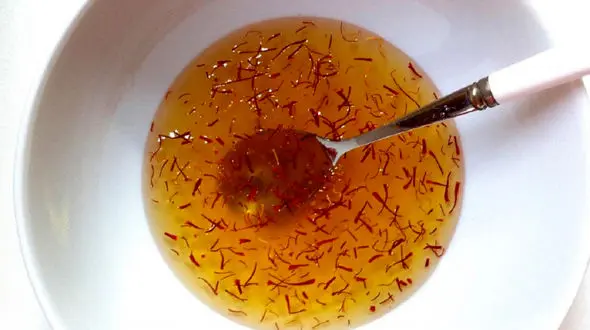 اگر عصبی هستید شربت زعفران بخورید + طرز تهیه