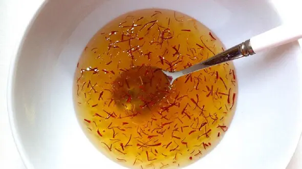 اگر عصبی هستید شربت زعفران بخورید + طرز تهیه