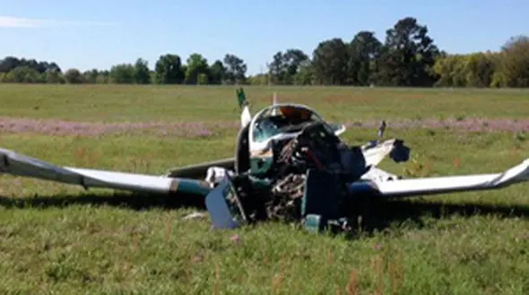 سقوط یک هواپیمای شخصی در آلمان جان 2 نفر را گرفت 