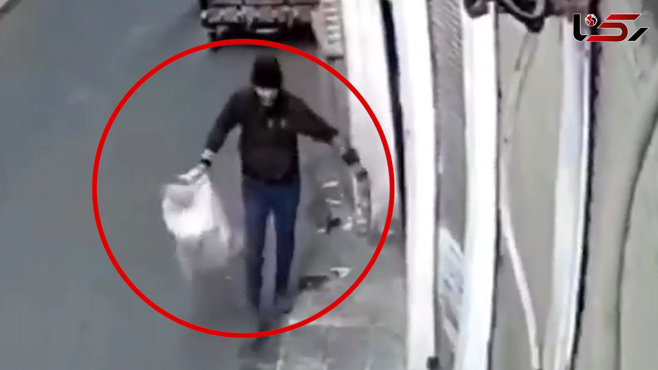 فیلم لحظه سرقت از عتیقه فروشی در تبریز / دزد خونسرد با گونی سفید فرار کرد