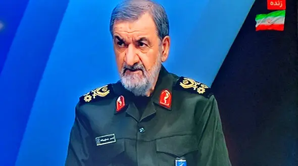 محسن رضایی: عمده حوادث دیروز و امروز مربوط به هواگردهایی بود که دشمن در برخی پشت بام ها تعبیه کرده بود + فیلم