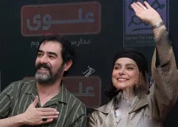 فیلم / نگاهی به تیپ و استایل بازیگران زن و مرد در اکران فیلم «رها»/ شهاب حسینی و غزل شاکری/ زیبا، اصیل و ایرانی پسند