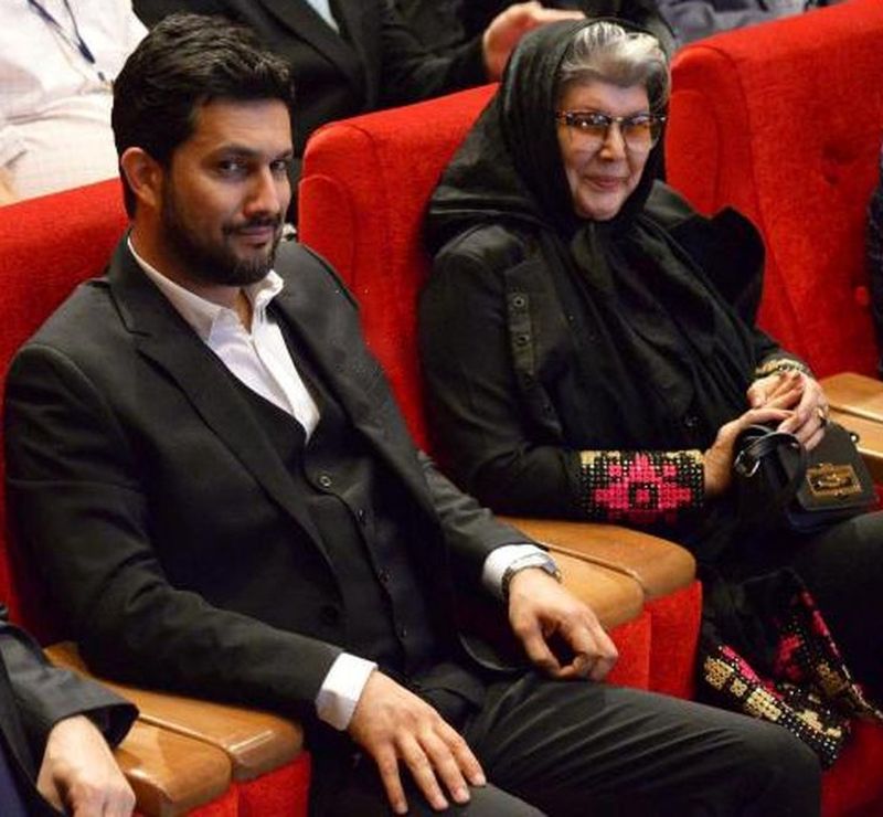 حامد بهداد و مادرش