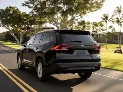 بررسی شاسی بلند ژاپنی تویوتا هایلندر؛ لوکس و متفاوت در بازار ایران