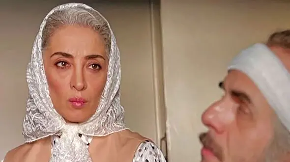 فیلم پانته آ پناهی ها بازیگر تاسیان: من زن خوشگلی نیستم / یه سری خانم بازیگر انقدر خوشگلن همه میرن سینما مجذوبشون میشن /  من بازیگری ام که برای نقش میرم جلوی دوربین چون خوشگل نیستم / نفرمایید شما زیبایید
