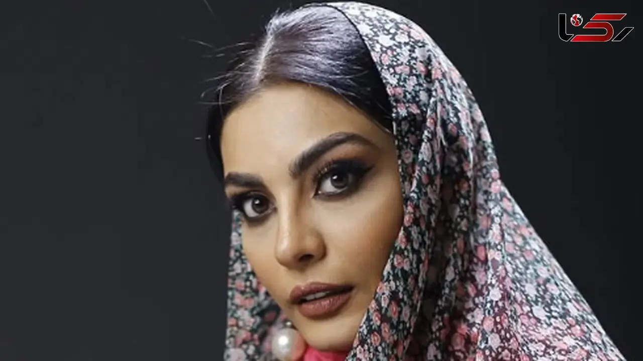 عکس / نگاهی به کُرسی نوستالژیک صحرا اسداللهی /  حس خوبِ روزهای برفی
