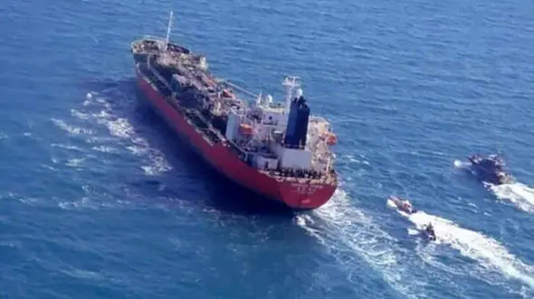 آخرین وضعیت شناور توقیف شده کره ای توسط سپاه در خلیج فارس