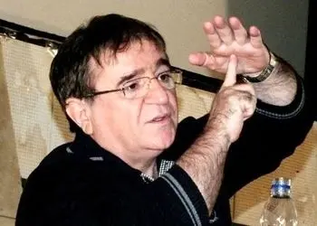 فیلم/ افراد موفق از دیدگاه دکتر انوشه؛  انسان موفق کسی است که از مشکلات زندگی استفاده کرده و راه بسوی پیشرفت برای خود باز کند