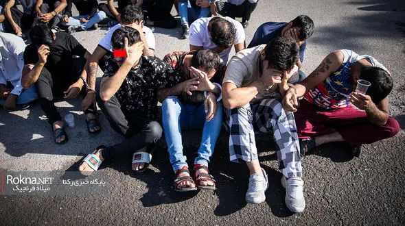 عکس های انتشار نیافته مردان مخوف تهران با تتو های عجیب / پاتک پلیس به دخمه های مخوف