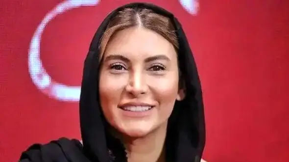 عکس/ رونمایی از برادر جنتلمنِ خوش قد و بالا و چارشونه فریبا نادری پری سیمای سریال ستایش/