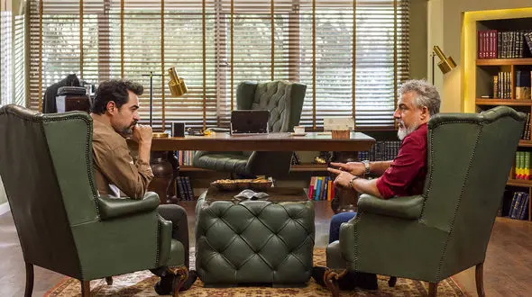 حامد عنقا در گناه فرشته به سراغ قوه قضاییه و دست‌های پشت پرده رفته است / سمت درست تاریخ کجاست؟