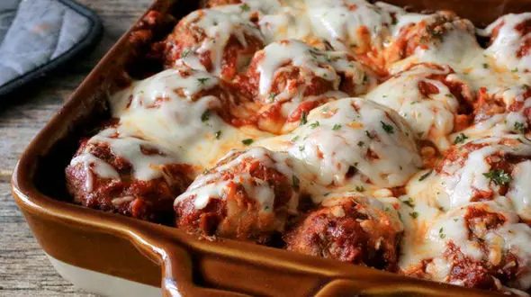 کسرول میت بال خوشمزه ترین غذای فوری+ دستور پخت