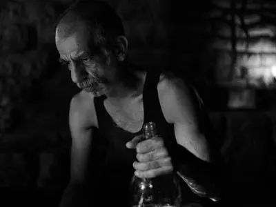 اولین نمایش «مرد خاموش» در ایران/ تیزر رونمایی شد/ اکران از هفته اول دی