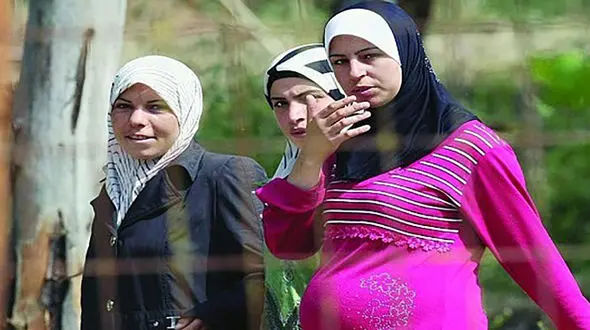 اولین فیلم از مرکز جهاد نکاح داعش / زنان اینجا برده می شدند !