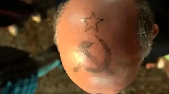 معنی تتوی روی سر شمشیر پدر دولت بازیگر تاجیکی سریال پایتخت 7 چیست ؟! + فیلم