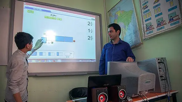 آموزش و پرورش 20 هزار معلم را سرباز فراری کرده است! / نه می توان وام گرفت نه گواهینامه رانندگی ! / وزیر آموزش و پرورش کجاست؟