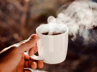 هشدار: دمای خطرناک نوشیدنی‌ های داغ و ارتباط آن با سرطان مری