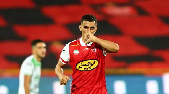 مصدومیت دردناک علی نعمتی / خطر از بیخ گوش مدافع قرمزها گذشت / عکس
