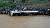 سقوط کامیون به داخل رودخانه در کنگو ۵۰ کشته برجا گذاشت + عکس