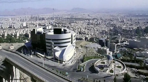 فاجعه ای دیگر در کمین دانشگاه علوم و تحقیقات تهران! / جان دانشجویان در خطر است!