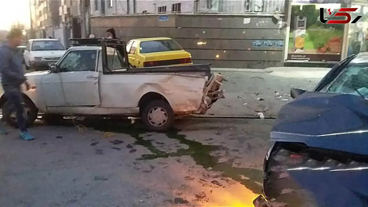 6 عکس از تصادف وحشتناک با تیرچراغ برق در تهران / 2 خودرو له شدند