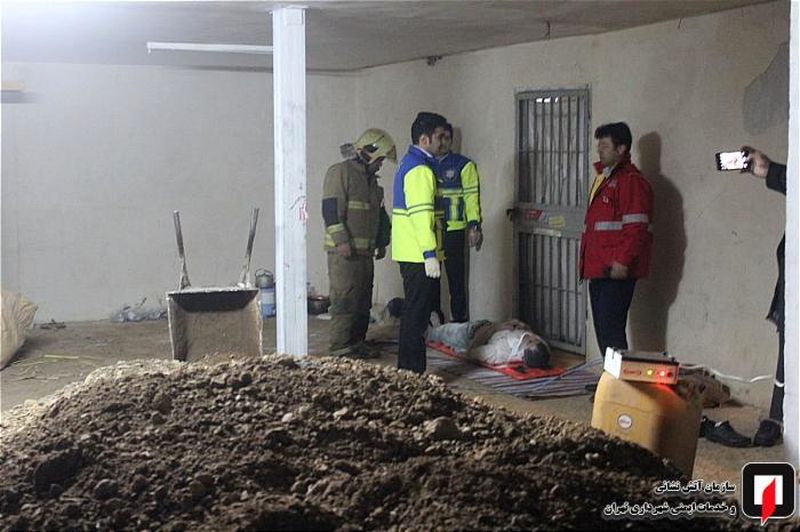 سقوط کارگر چاه کن به عمق چاه در بازار تهران 