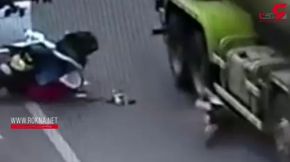 بلای شوم بر سر زن موتورسوار + تصویر