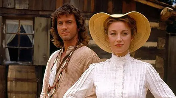 دورهمی بازیگران سریال خاطره ‌انگیز پزشک دهکده+ فیلم