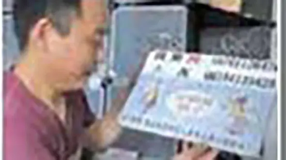 این مرد بد ریخت چینی از 80 هزار دختر خواستگاری کرد ! +  عکس