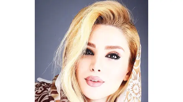 عکس زیبای دنیا جهانبخت در کنار پسرش