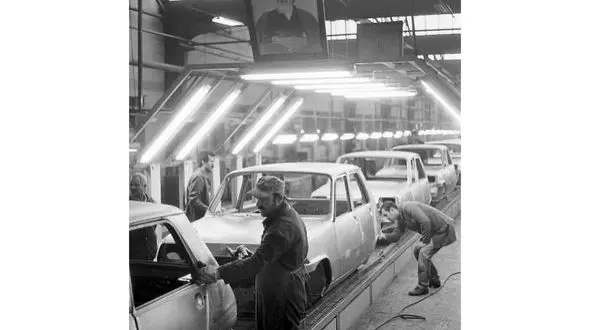 خط تولید خودرو رنو 5 +عکس