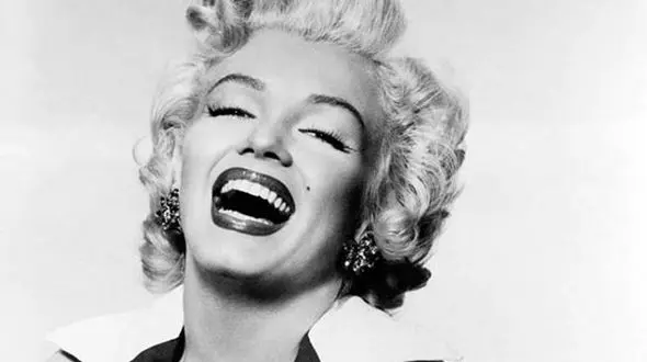 زیباترین خودکشی جهان+ تصاویر