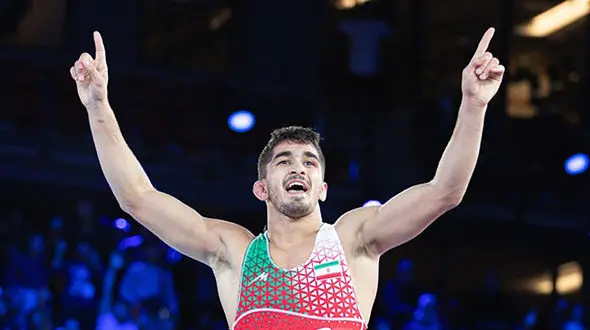 واکنش تند یزدانی به پاداش خودروی ۱۰۰ میلیاردی کنعانی‌زادگان/ عدالت فقط یک واژه است + عکس