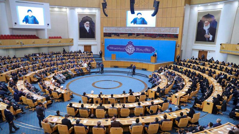  آیت الله سید ابراهیم رئیسی امروز (یک‌شنبه ۱۲ آذر ۱۴۰۲) در «دومین همایش ملی مسئولیت اجرای قانون اساسی»
