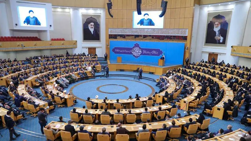  آیت الله سید ابراهیم رئیسی امروز (یک‌شنبه ۱۲ آذر ۱۴۰۲) در «دومین همایش ملی مسئولیت اجرای قانون اساسی»