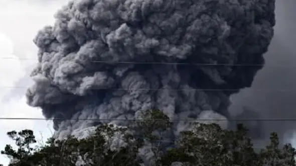 از بی مهارتی راننده در باشگاه گلف تا فوران آتشفشان در ایسلند