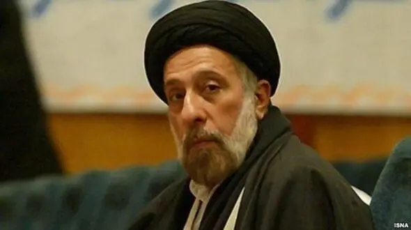 هادی خامنه‌ای انصراف داد