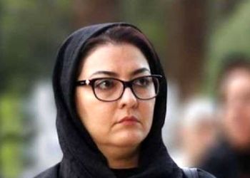 تصویری از کودکی ناز و بامزه آناهیتا همتی برای سالروز تولد ۵۲ سالگی اش / لبخند زیبا بر لب های کودکانه خانم بازیگر
