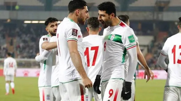 جهانبخش پشت سردار را خالی نکرد +عکس