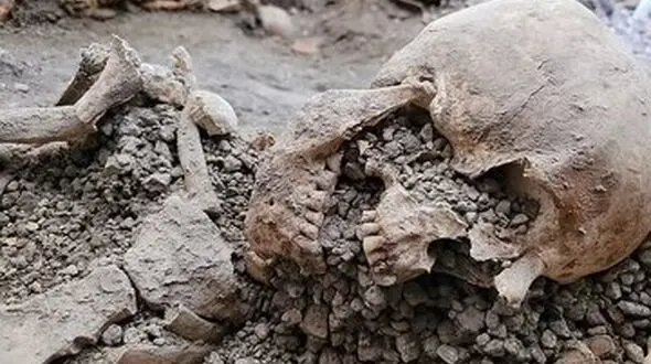 کشف 2 اسکلت جدید و رازگشایی از یک کابوس ۲ هزار ساله! + عکس