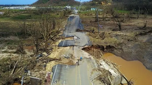 زنگ خطر برای جاده های کشور / تخریب خطوط هوایی و زمینی با گرمایش زمین !