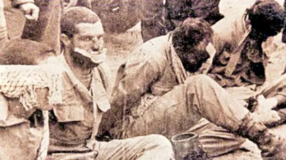  فیلمی جدید و دردناک از شکنجه وحشیانه اسرای ایرانی توسط منافقین در عراق (16+)