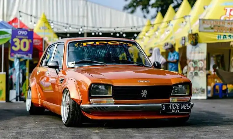 نمایی دیگر از طراحی پژو ۵۰۴