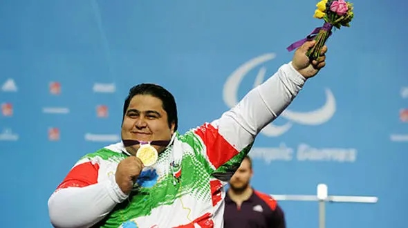 بیوگرافی جهان پهلوان سیامند رحمان / قهرمانی که زود خاموش شد + فیلم شکستن رکورد جهان