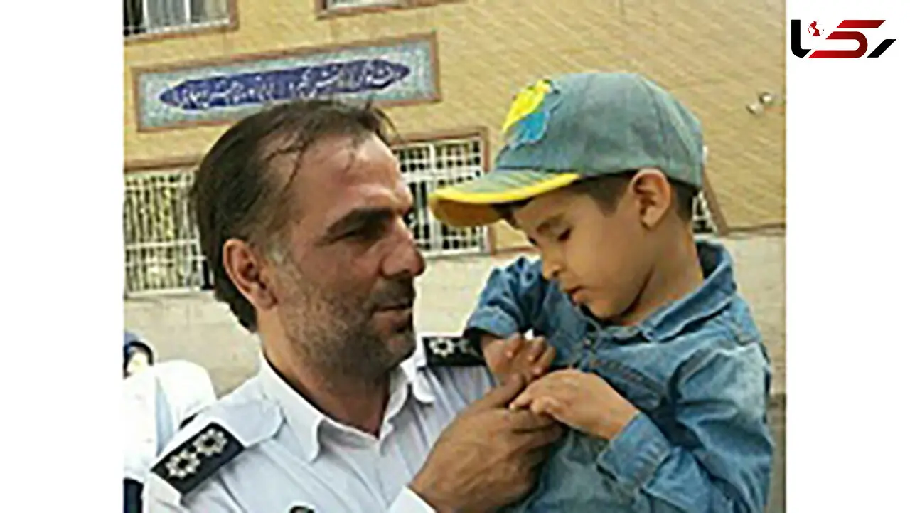 اقدام جالب ماموران منطقه 10 راهور تهران/ هدیه های پلیس به کودکان نابینا + عکس