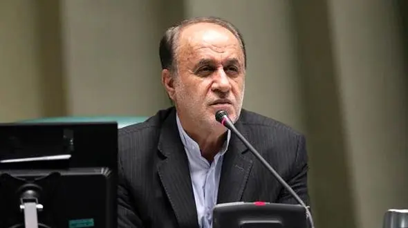 ساعت کار آموزش‌ و پرورش به شدت مورد اعتراض است/ دولت در تغییر ساعت تجدید نظر کند