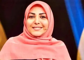 فیلم / خنده های المیرا شریفی مقدم از حماسه آفرینی مردان ایرانی در روز زن/ دکتر سعید عزیزی هم ....